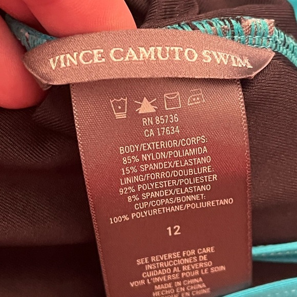 Vince Camuto Swimwear Ladies Size 12 EUC Pretty w/Ruffle Shoulder Summer Pool - Picture 4 of 5